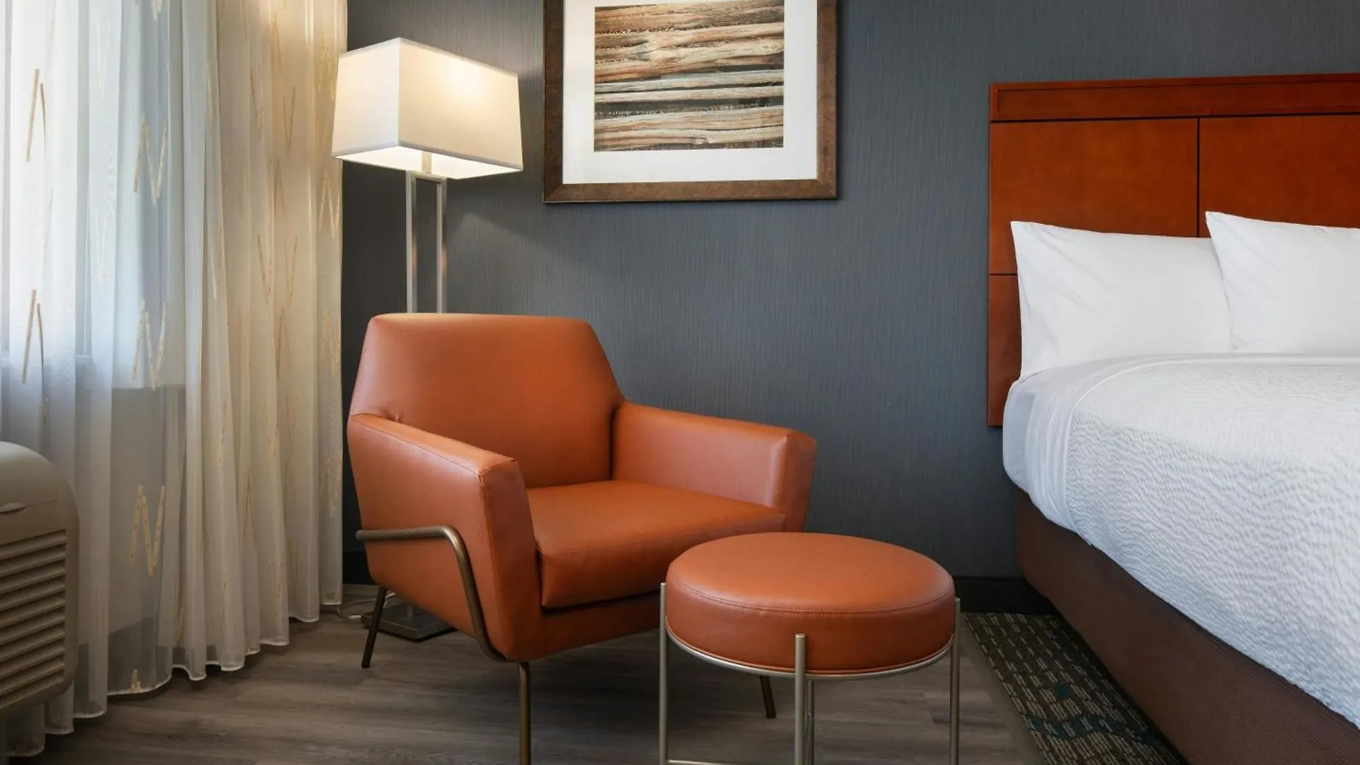 Courtyard By Marriott Scottsdale Salt River Hotel