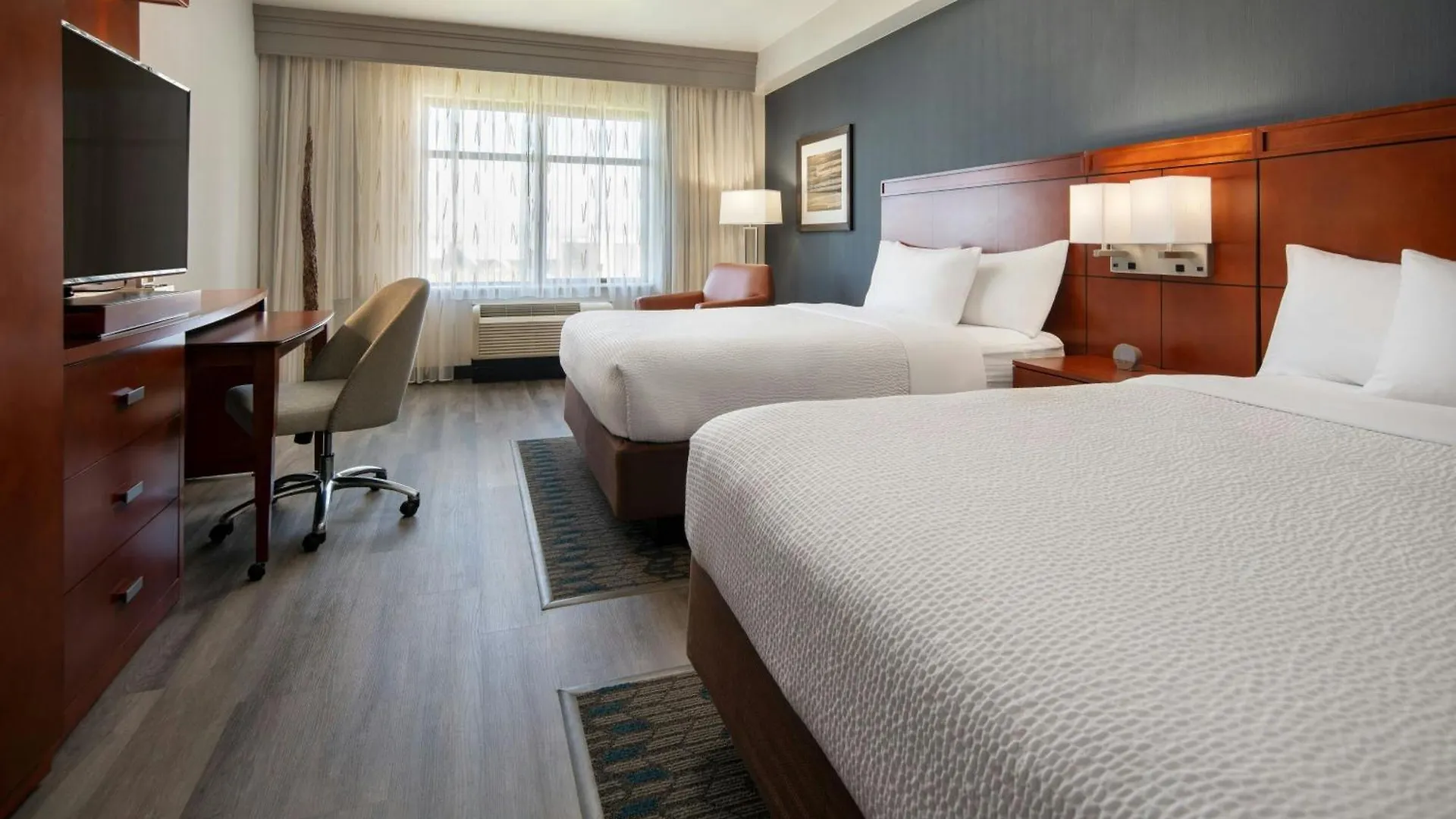 Courtyard By Marriott Scottsdale Salt River Hotel