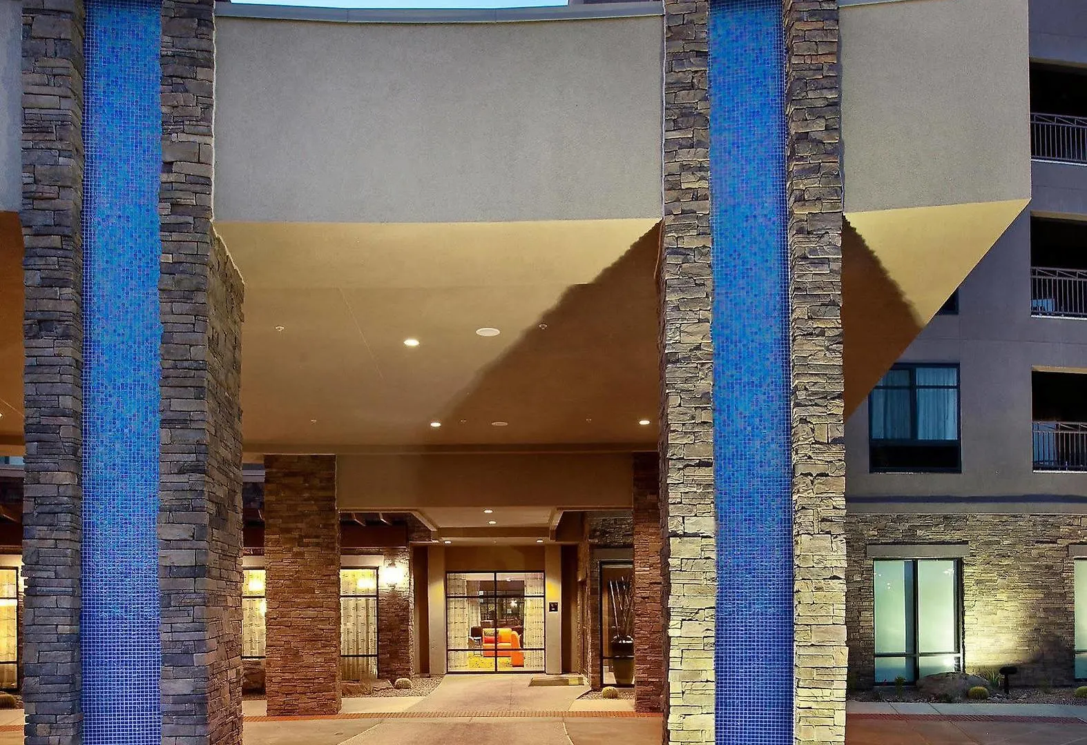 Courtyard By Marriott Scottsdale Salt River Hotel